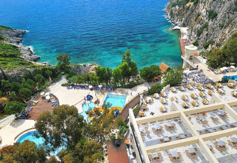 Ladonia Hotels Adakule *5
